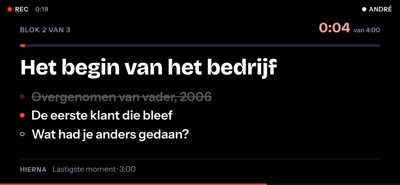 Gespreksblok op de prompter: titel van het blok, afgevinkte en open punten, een vraag en de klok met de doeltijd.